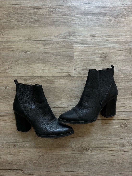 Marc Fisher Shoes - Marc Fisher Black Block Heel Chelsea Ankle Boots